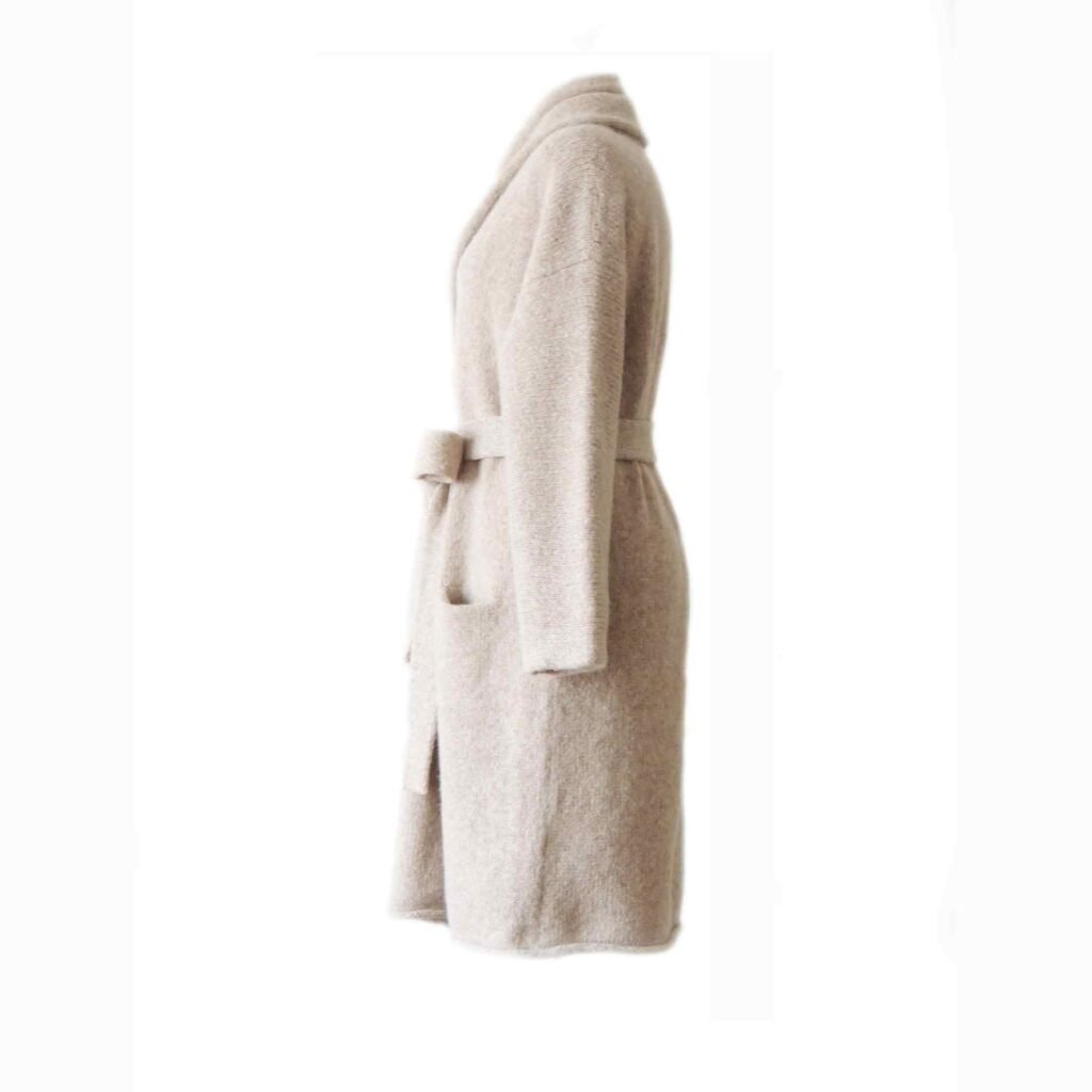 01-2167-NN pfl knitwear manufacturer wholesale Capote coat, cardigan 60% alpaca, felted version.