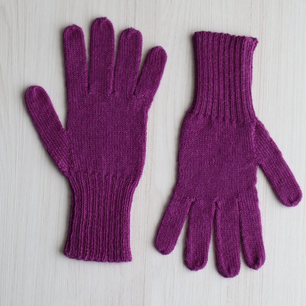 21-1032-NN pfl knitwear manufactur wholesale fingered gloves baby alpaca, alpaca unisex.