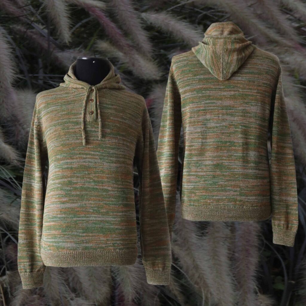 22-2501 pfl knitwear Hooded sweater unisex, baby alpaca, 3 color mix.