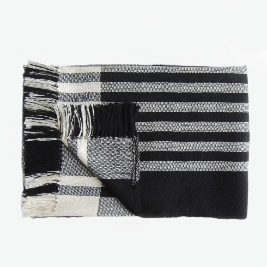 91-4007-NN pfl knitwear wholesale manufacturer Blanket / throw baby alpaca hand woven, stripe design.
